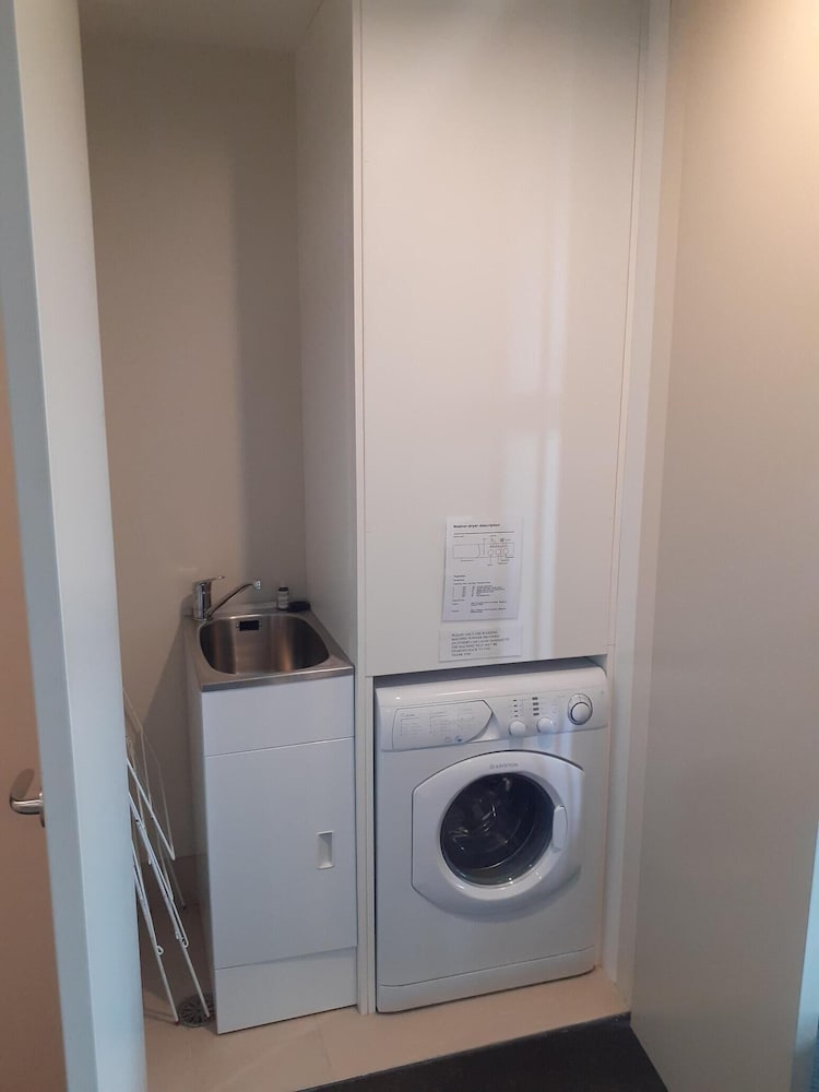 Standard Apartment 1 Bedroom, Non Smoking, Kitchen (Partial View/Pool) photo 3