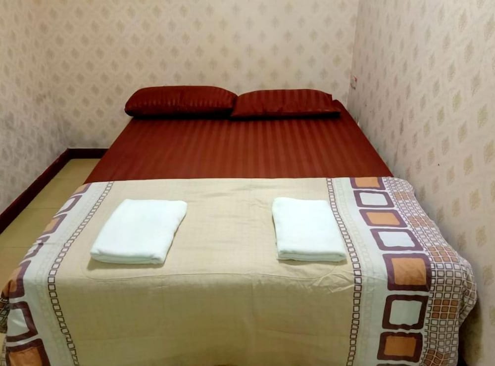 Budget Double Room photo 2
