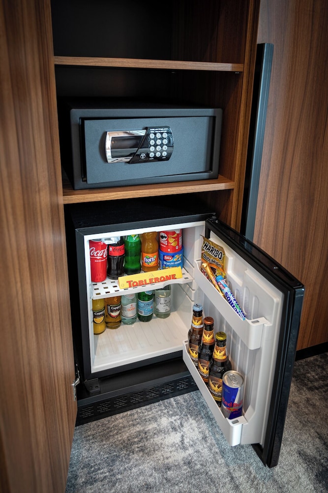 Deluxe Double Or Twin Room, 1 Bedroom, Balcony photo 2