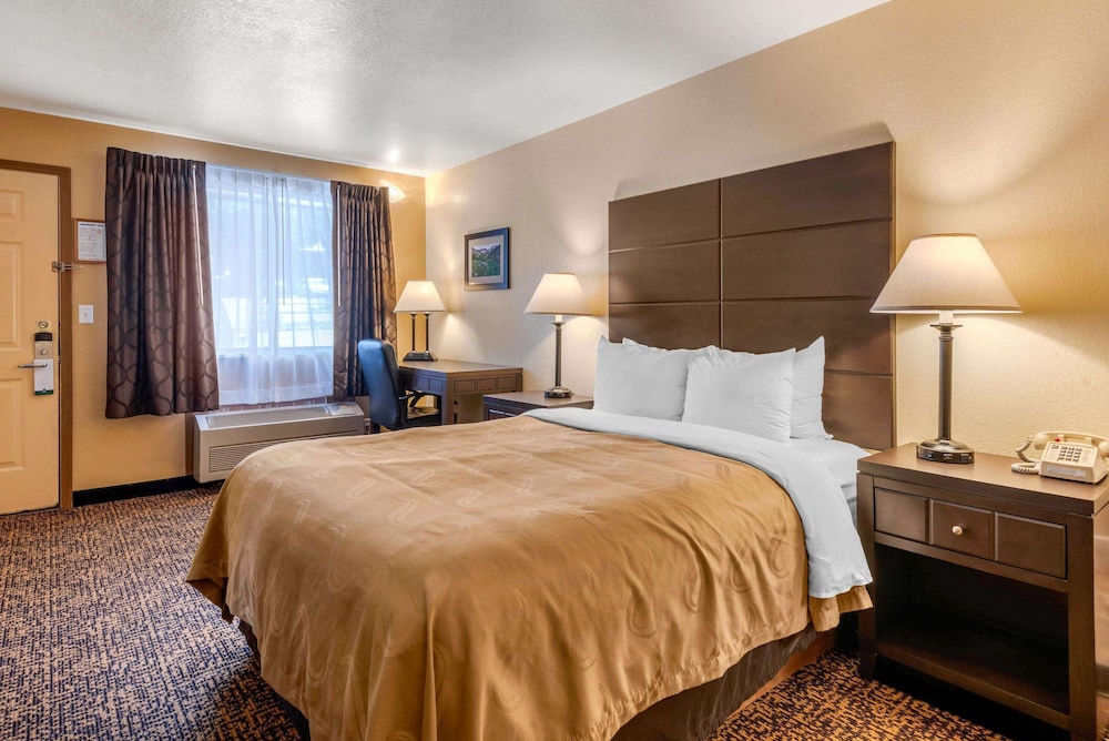 Room, 1 Queen Bed, Accessible, Non Smoking photo 1