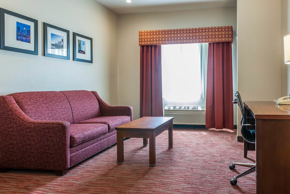 Suite, 2 Queen Beds, Non Smoking - Photo 10