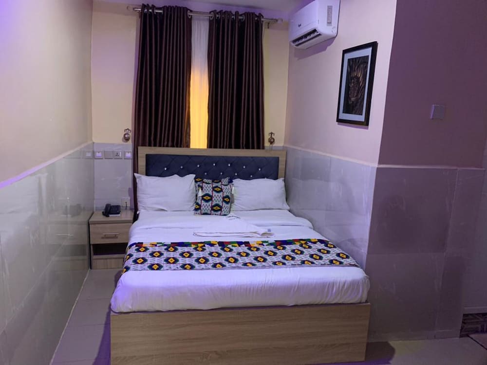 Standard Room photo 1