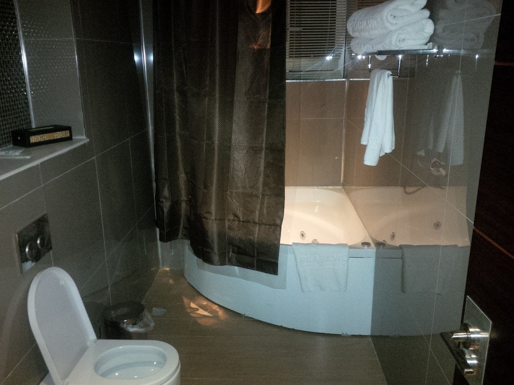 Executive Suite photo 3