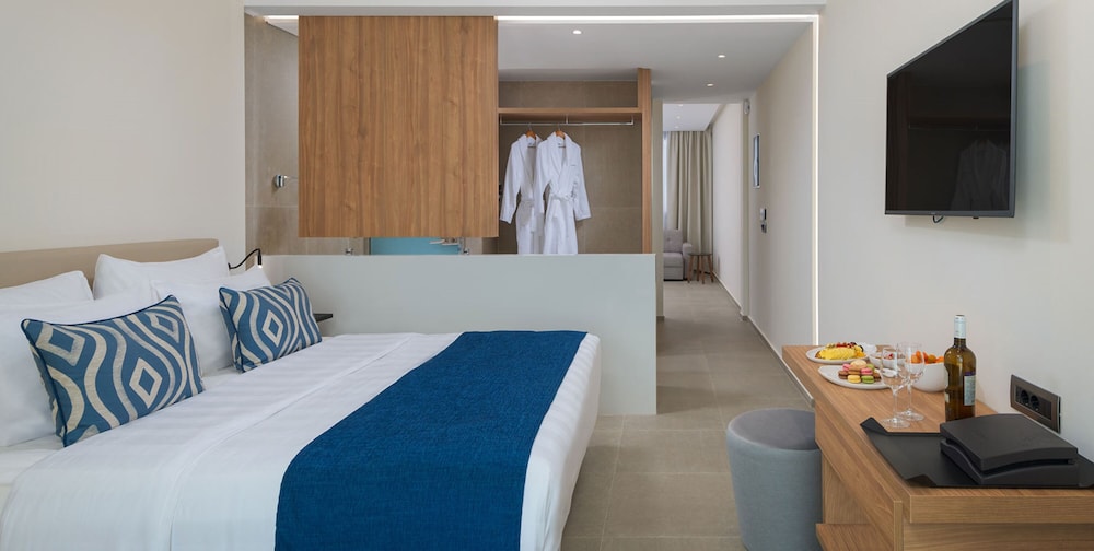 Suite, Garden View