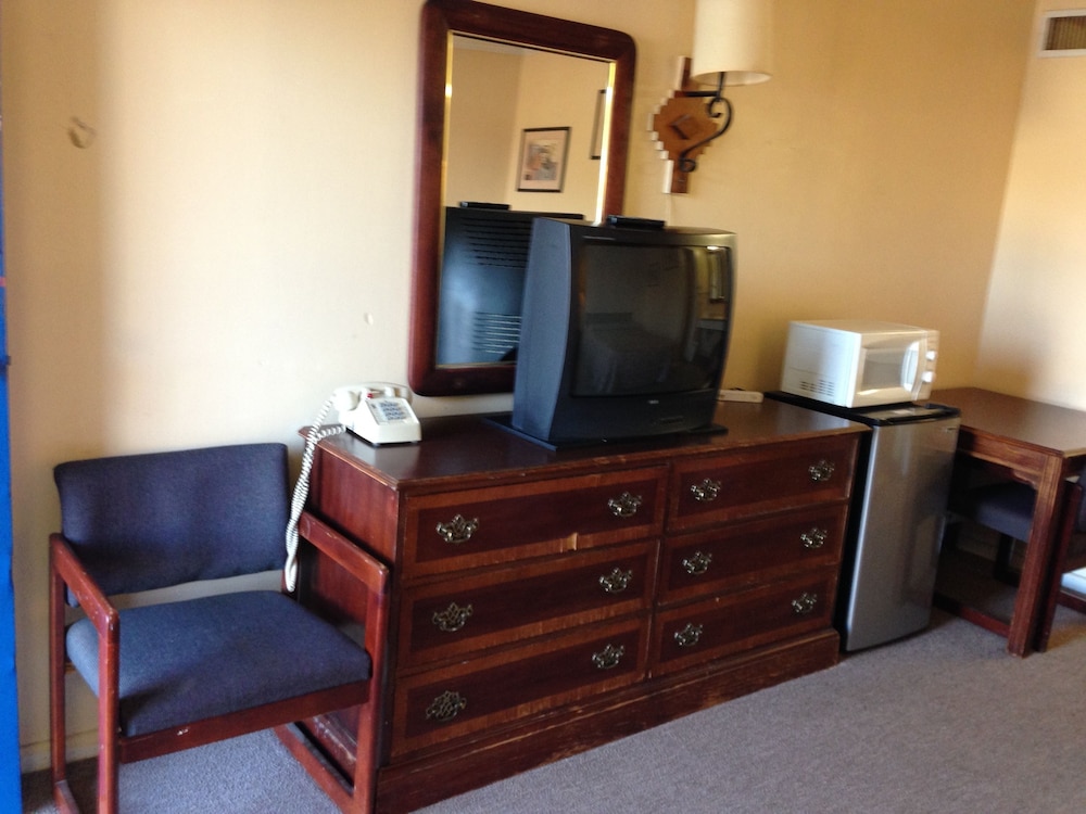 Standard Double Room, 2 Double Beds, Non Smoking photo 2