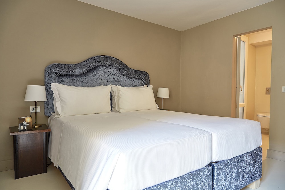 Double Or Twin Room, 1 Bedroom (Verrazzano)