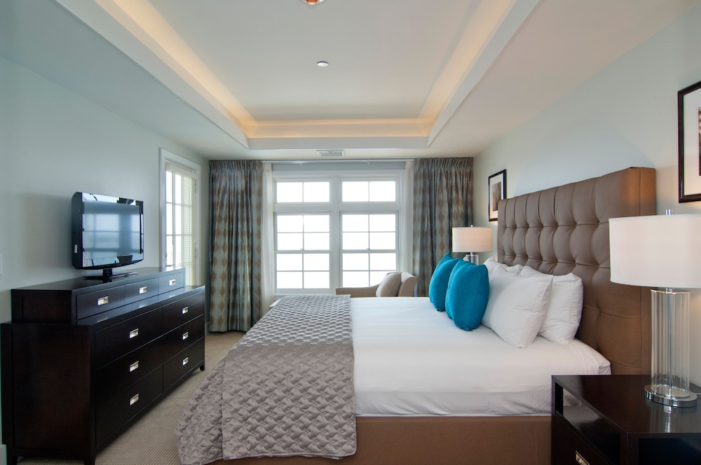 Villa, Oceanfront (by the Sea, Third Floor)