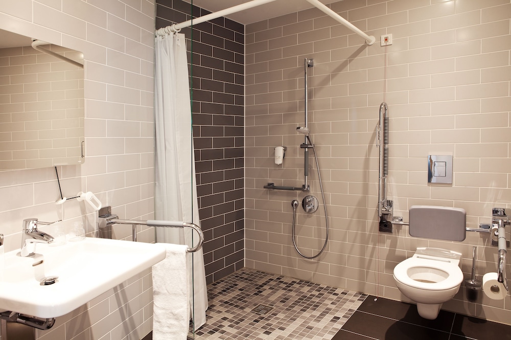 Standard Room, 1 Double Bed, Accessible, City View photo 3