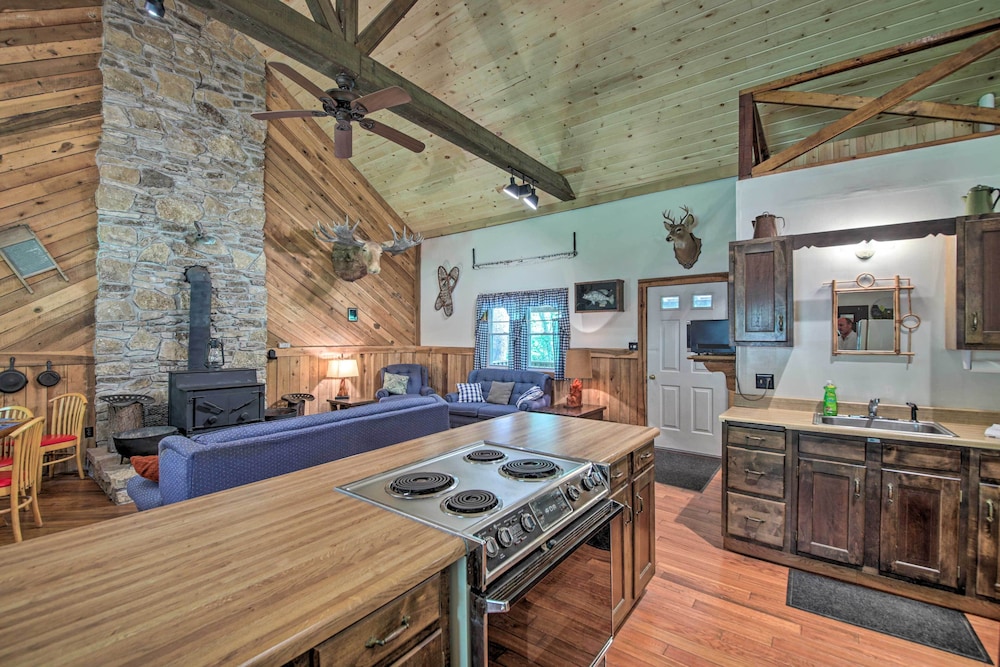 House (2 Bedrooms) photo 2