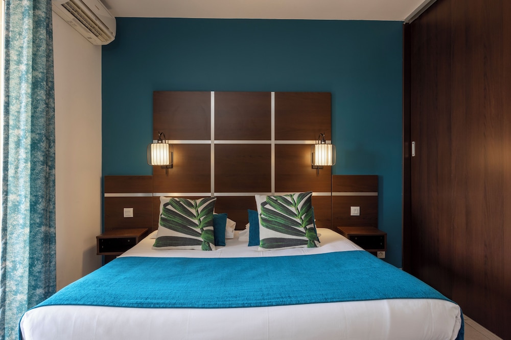 Family Quadruple Room - Photo 2