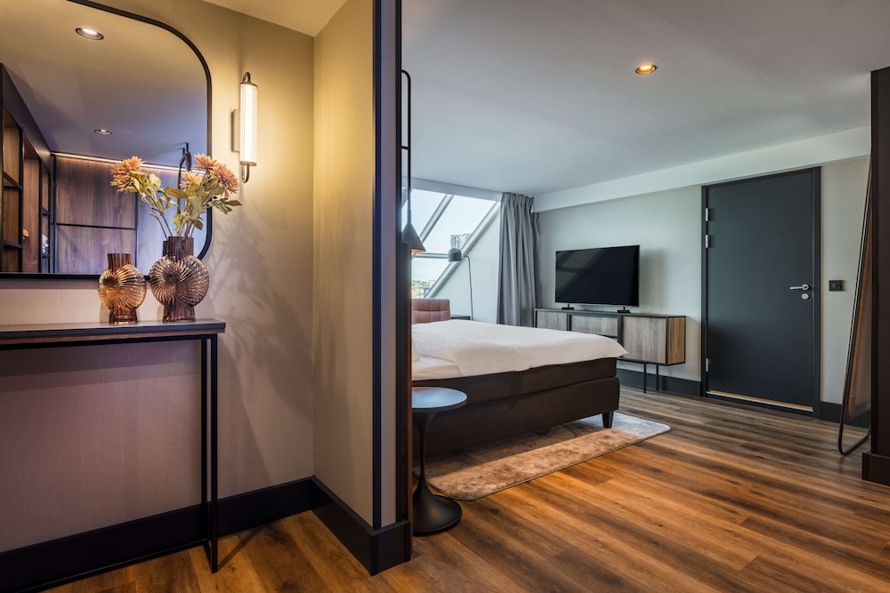 Presidential Suite, River View
