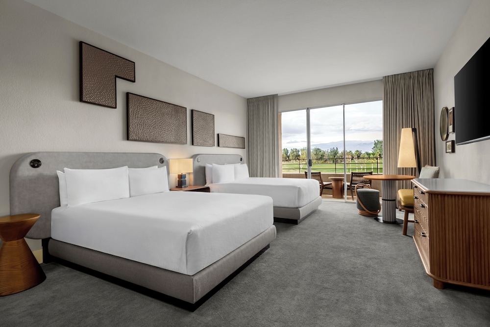 Accessible 2 King Beds