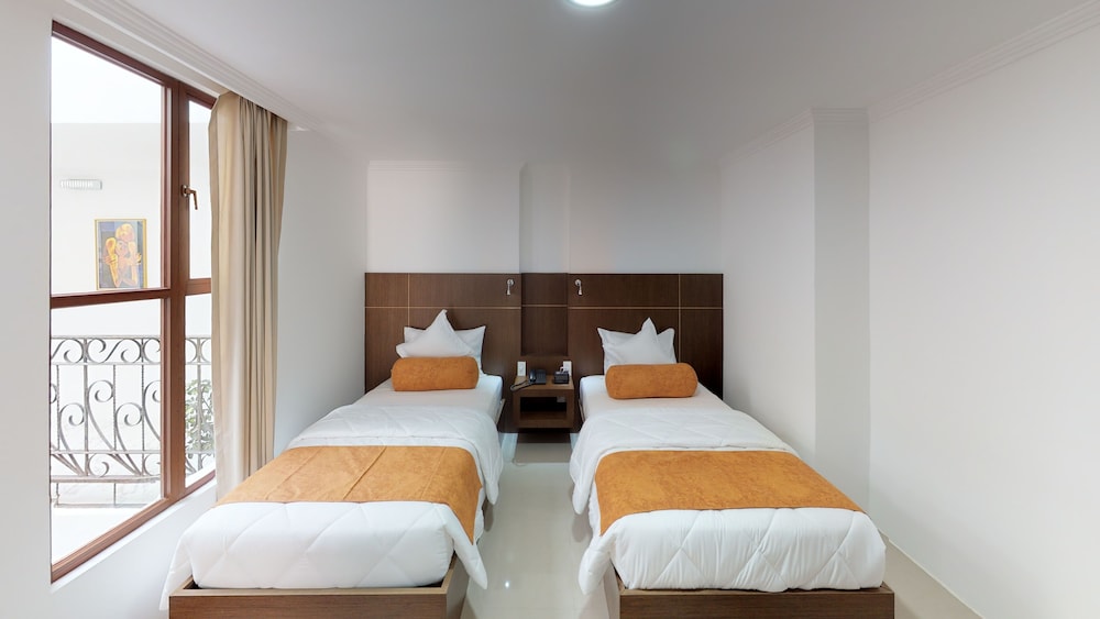 Twin Room, Multiple Beds, Non Smoking photo 1