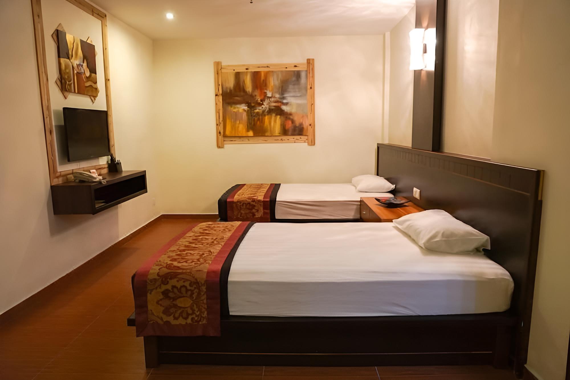 Standard Double or Twin Room, Multiple Beds photo 1