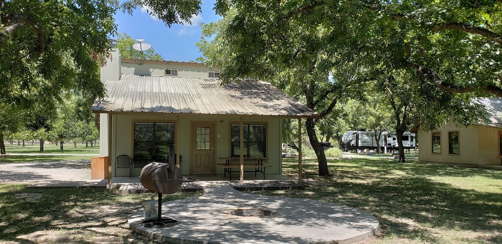 Deluxe Cabin