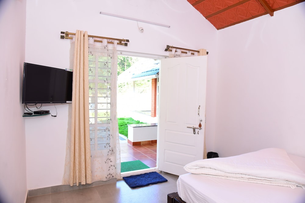 Classic Double Room, Garden View photo 3
