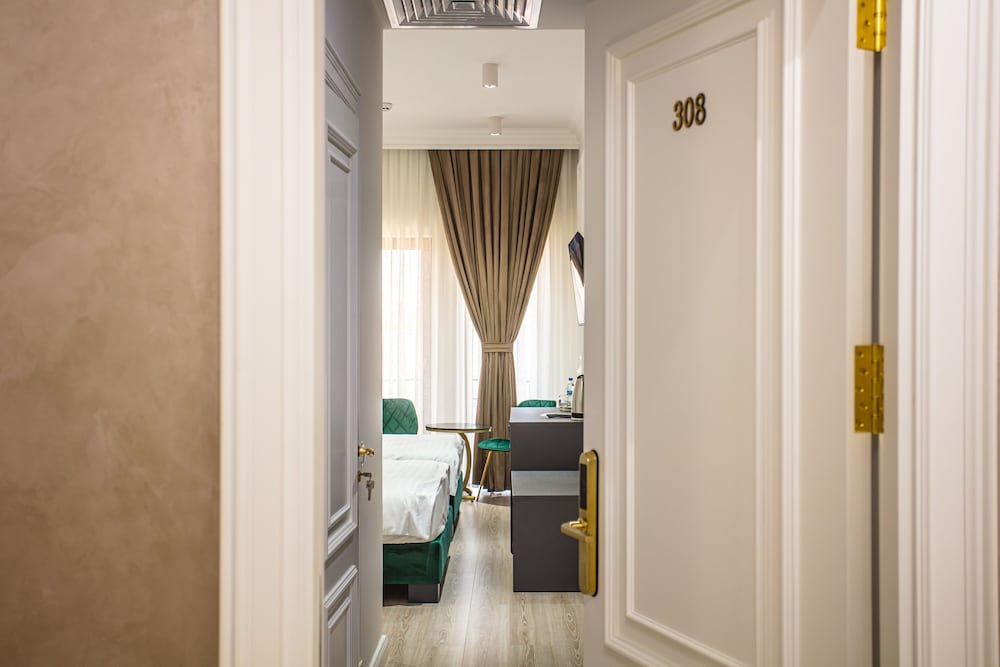 Standard Triple Room - Photo 3