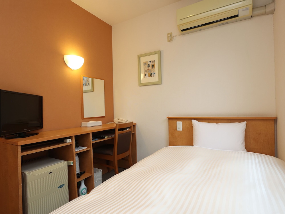 Economy Single Room, Women only, Non Smoking