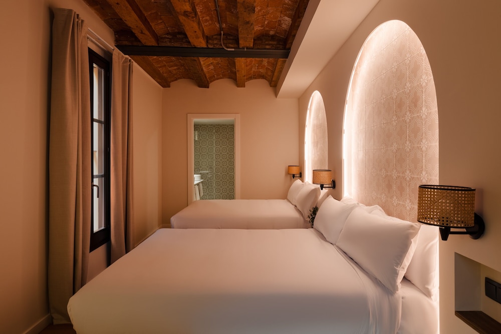Double Room, 2 Queen Beds, Terrace photo 3