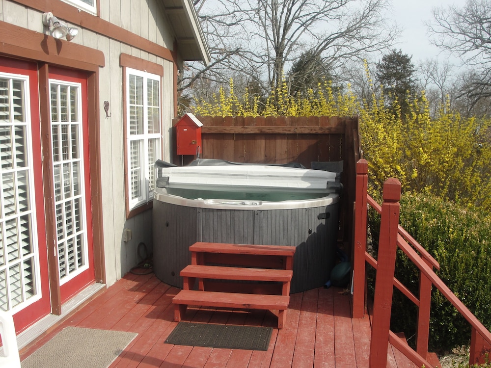 Mocking Bird Cottage photo 2
