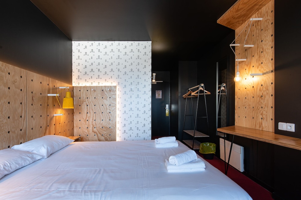 Classic Double Room - Photo 8