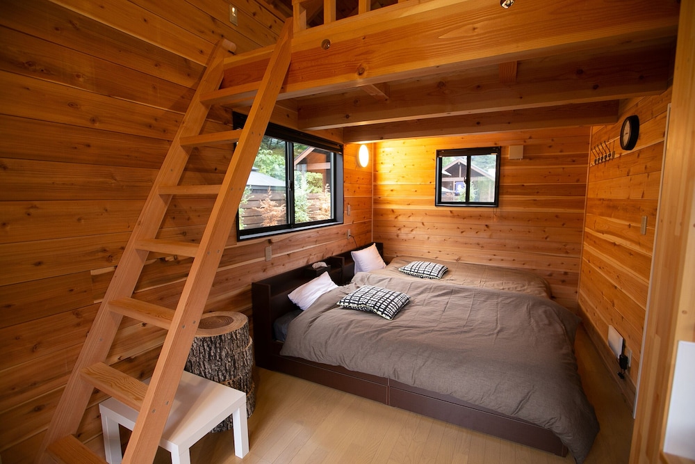 Cottage - Photo 1