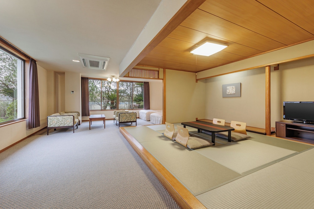Semi Japanese-Western style Room B(With private bathroom)(Non-smoking)