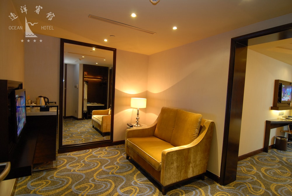 Superior deluxe King size bed room - Photo 8