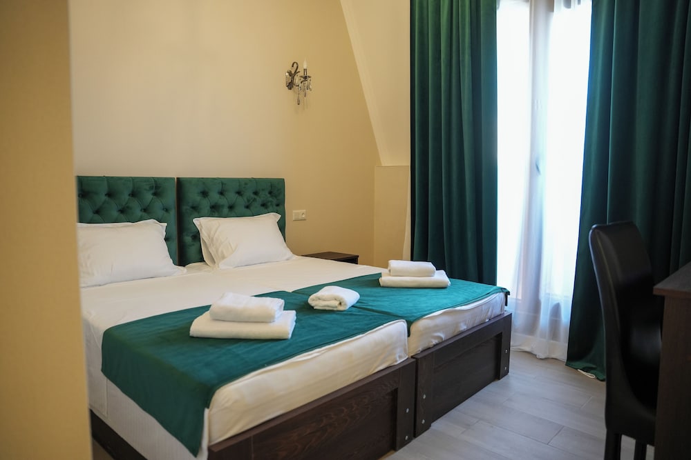 Classic Double or Twin Room, Balcony, City View