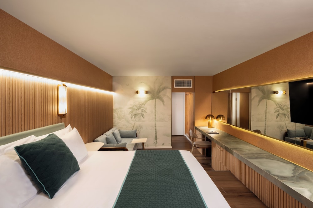 Deluxe Room, Balcony, Tower