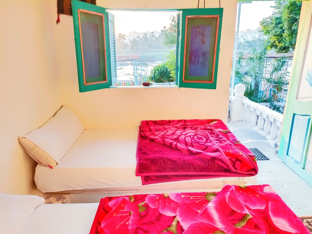 Basic Double or Twin Room, Patio, River View