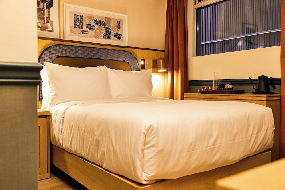 Room, 1 Double Bed (Chic Solo Double) - Photo 12