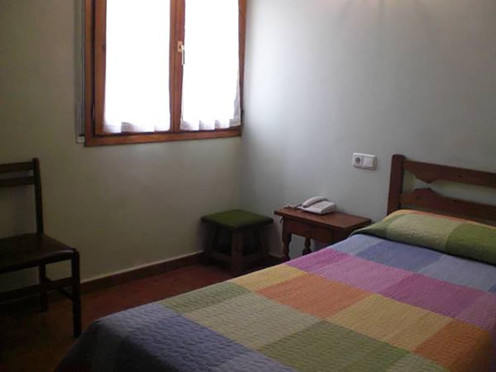 Single Room photo 2