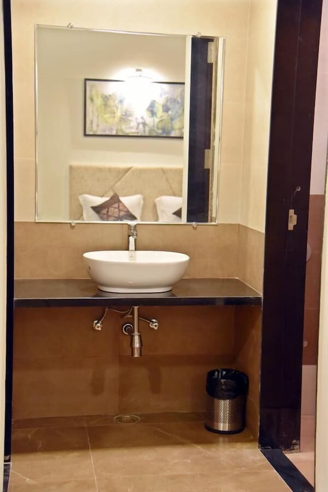 Executive Double or Twin Room - Photo 3
