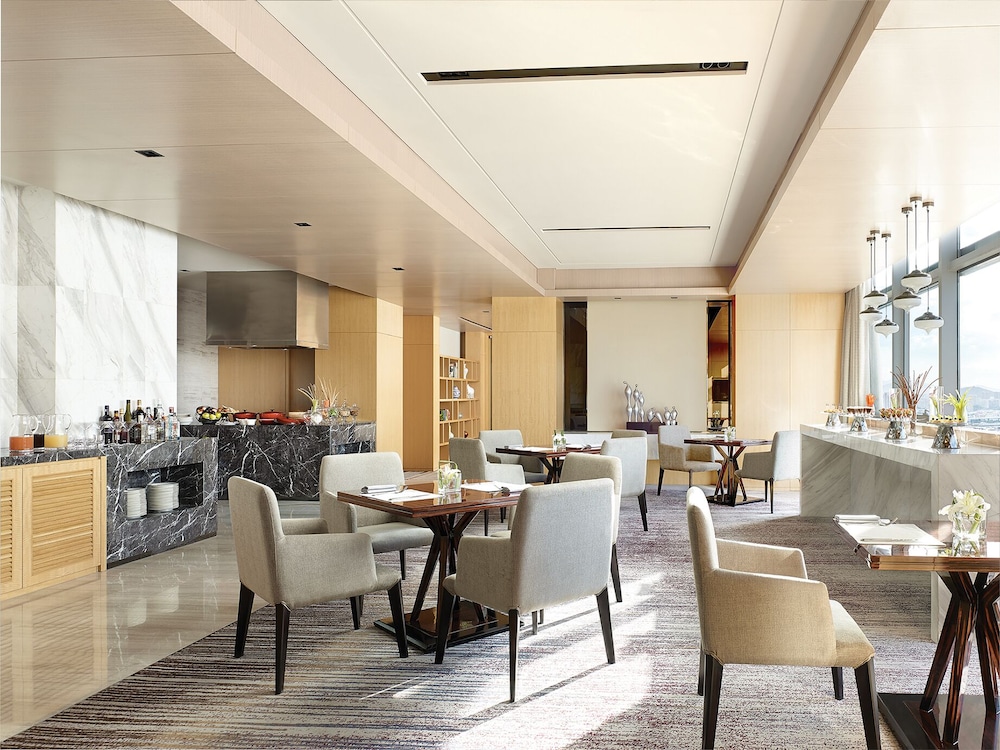 Executive King Room