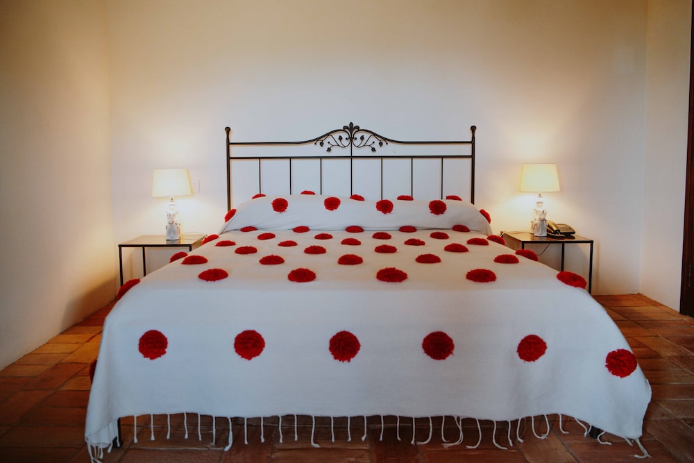 Premium Suite, 1 Bedroom, Hill View