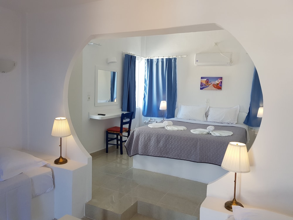 Deluxe Room - Photo 1