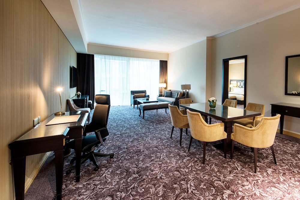 Presidential Suite, Multiple Beds, Kitchen