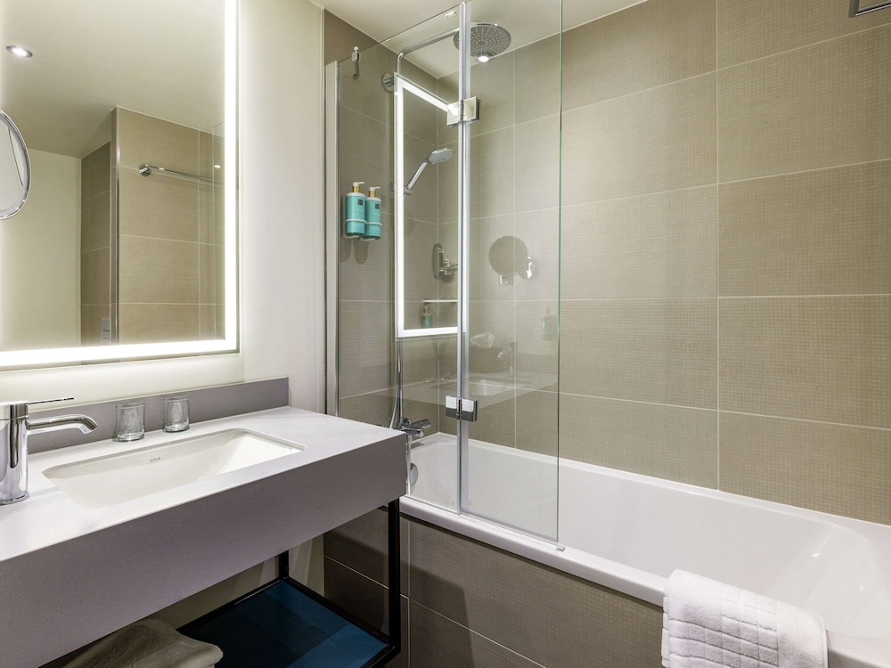 Standard Room, Multiple Beds - Photo 6