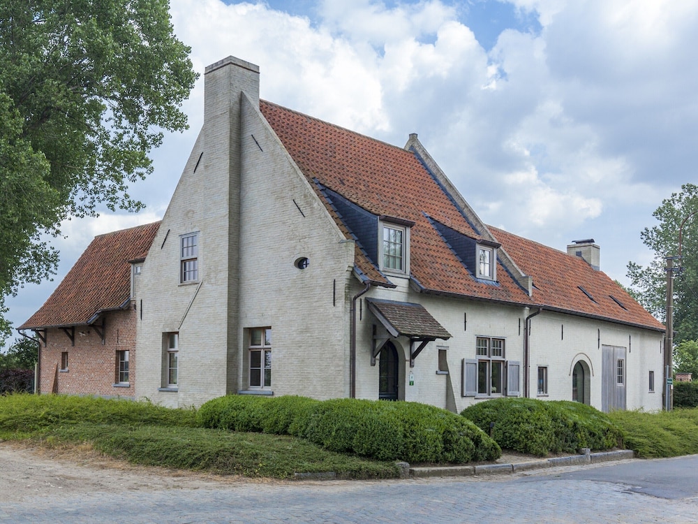 House photo 1