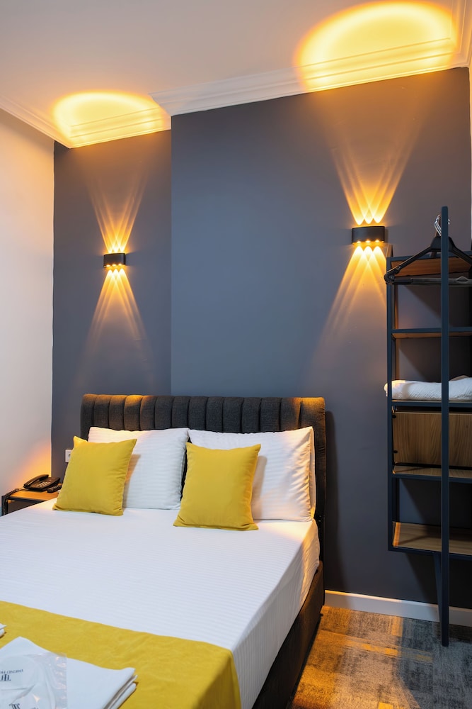 Standard Double Room photo 3