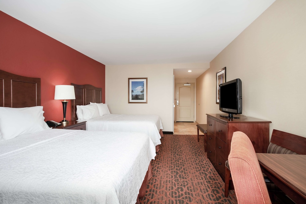 Two Queen Beds photo 1