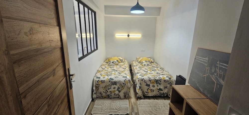 Appartment T3 55m2 3ie etage photo 2