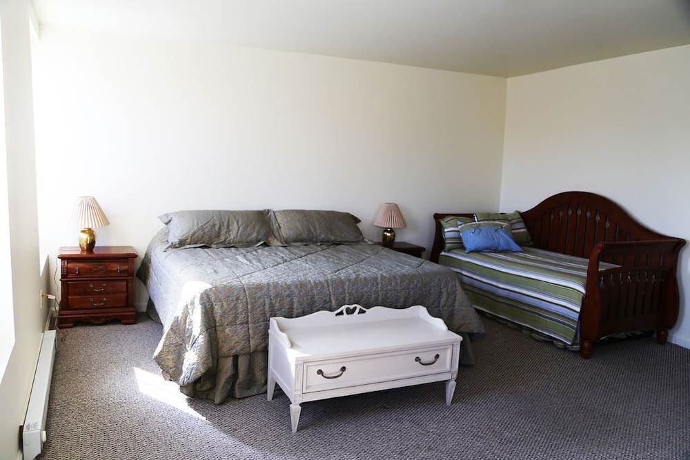 Studio Suite photo 2