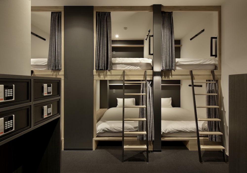 Bunk Bed in Mixed Dormitory (10 Adults) photo 1