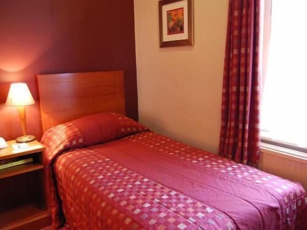 Standard Single Room photo 2