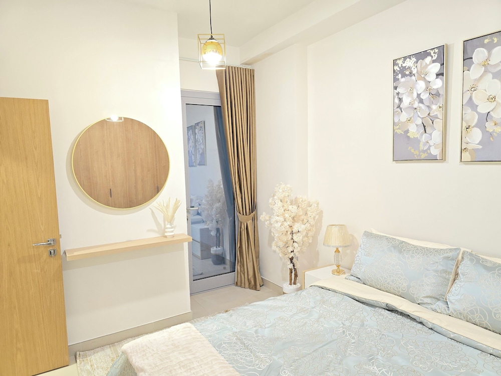 Luxury Apartment, Balcony, City View photo 3