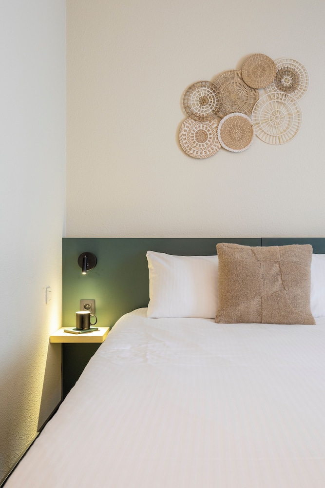 Family Quadruple Room, 1 Queen Bed with Sofa bed