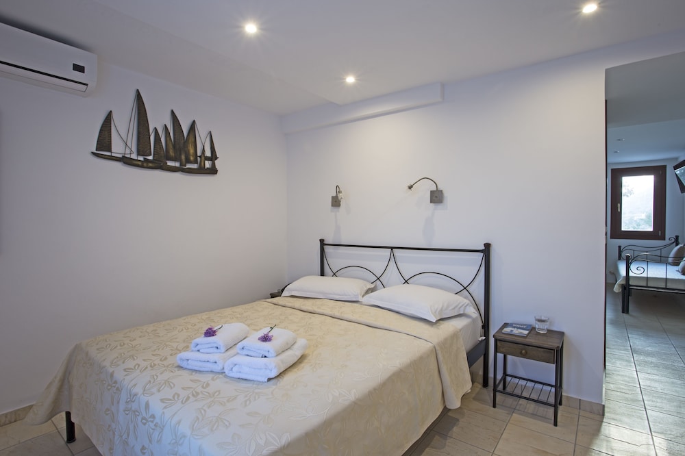 Condo, 3 Bedrooms (Free Car Rental , 8 People)