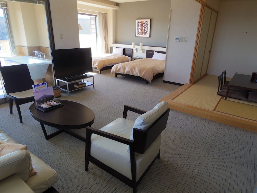 Special Room, Non Smoking, Mt.Fuji View, 61.20 Square Meter - Photo 4